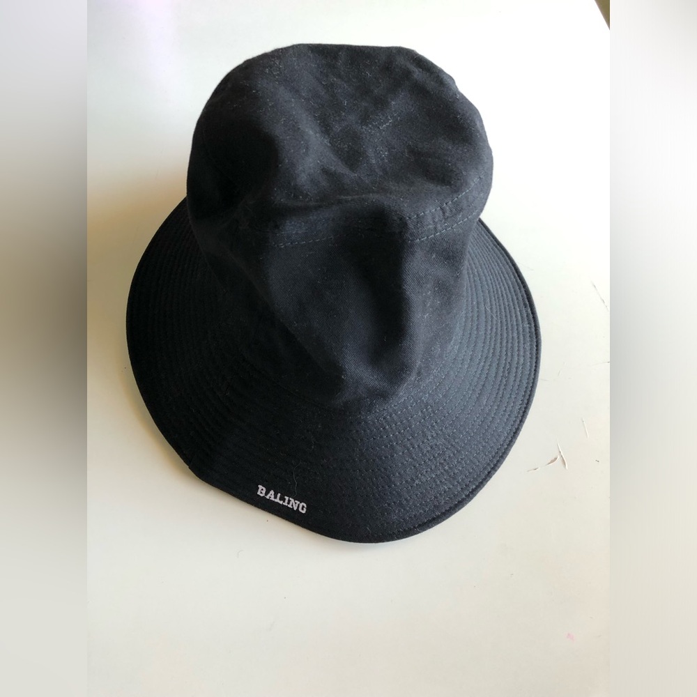 Men’s Black Bucket Hat